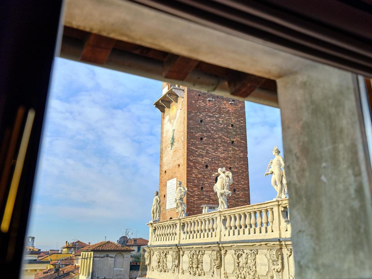 Apartmentsarena - Residenza Degli Scaligeri - Piazza Erbe Верона Экстерьер фото
